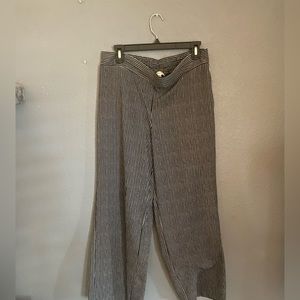 Max Studio patterned pants
